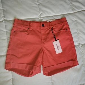NWT Juicy Couture Flaunt It cuffed midi shorts